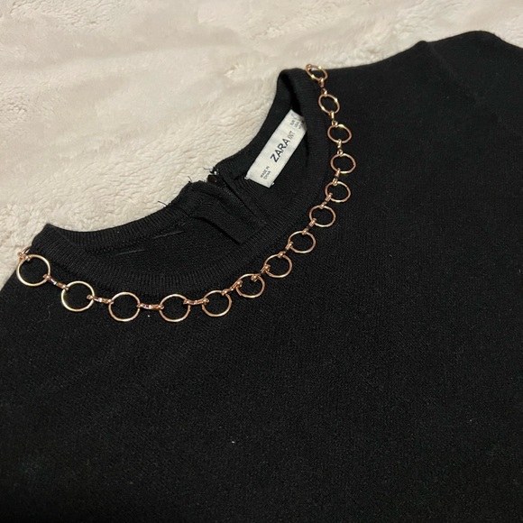 4/$20 - Zara knit tshirt black with gold chain women’s size small - Picture 1 of 10